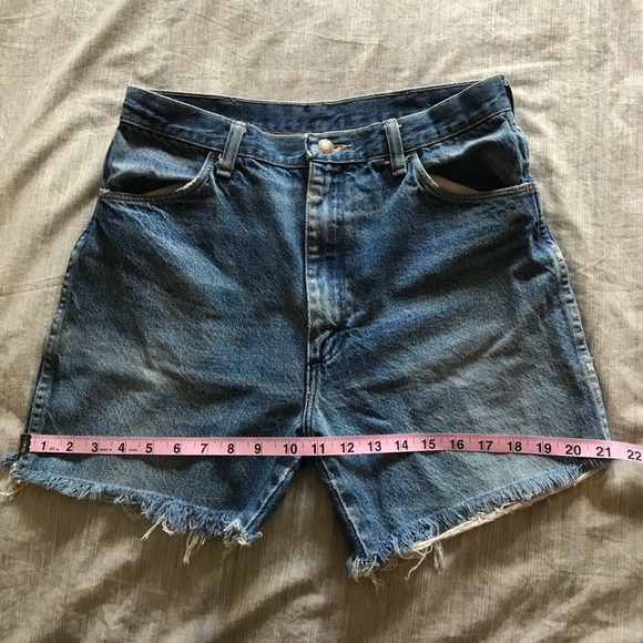 ⚡️Vintage⚡️RUSTLER ⚡️ High Waist Denim Shorts - Picture 5 of 7